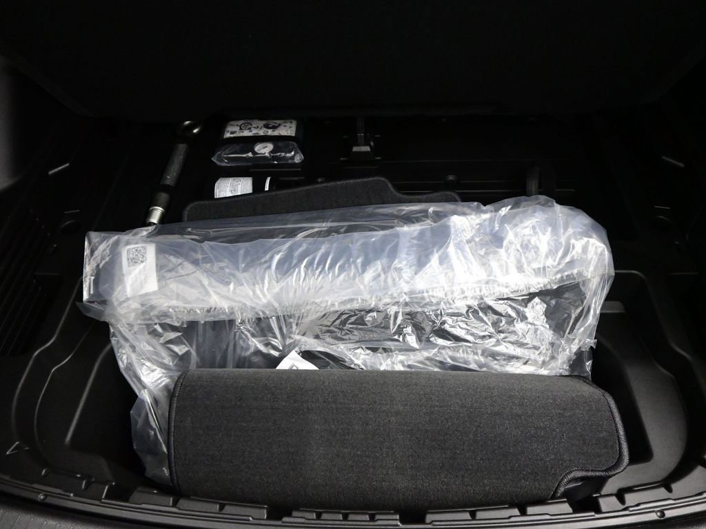 Used 2026 Chevrolet Equinox EV LT image 35