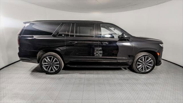 Used 2023 Cadillac Escalade ESV Sport AWD/4WD image 9
