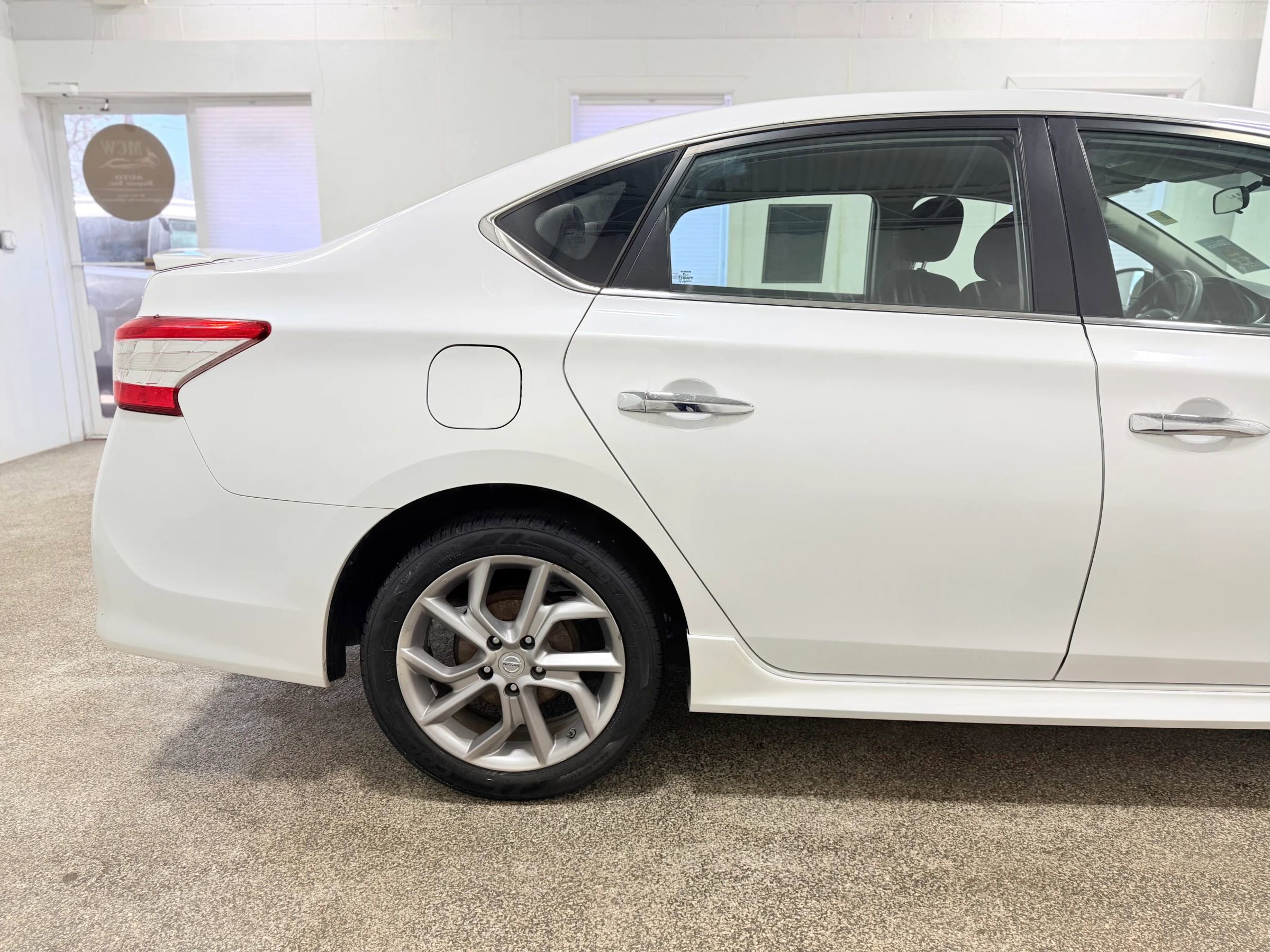 Used 2014 Nissan Sentra SR image 9