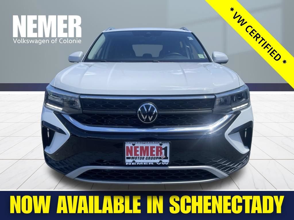 Certified 2023 Volkswagen Taos SE FWD image 9