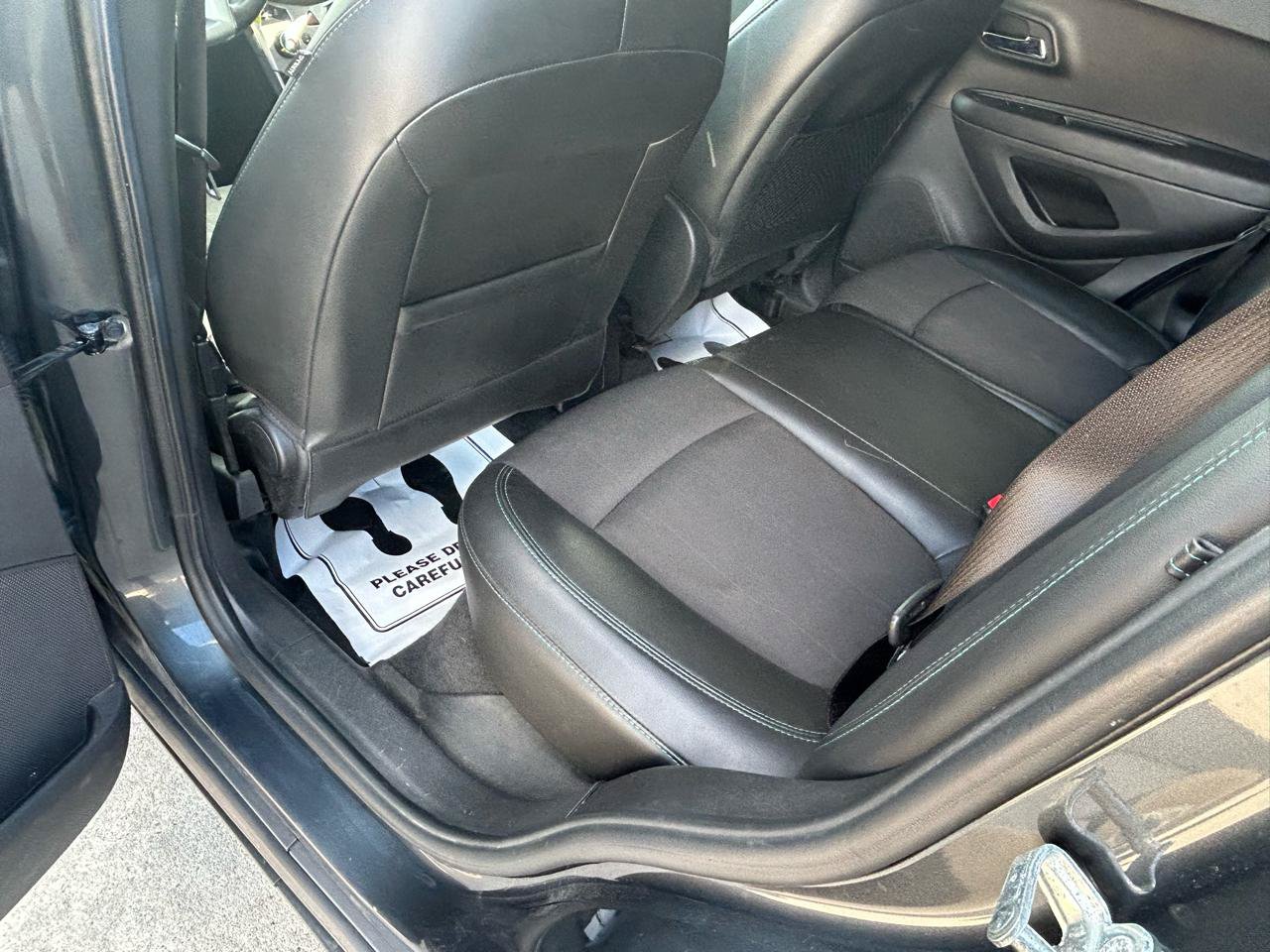 Used 2016 Chevrolet Trax LT w/ LT Convenience Package FWD image 9