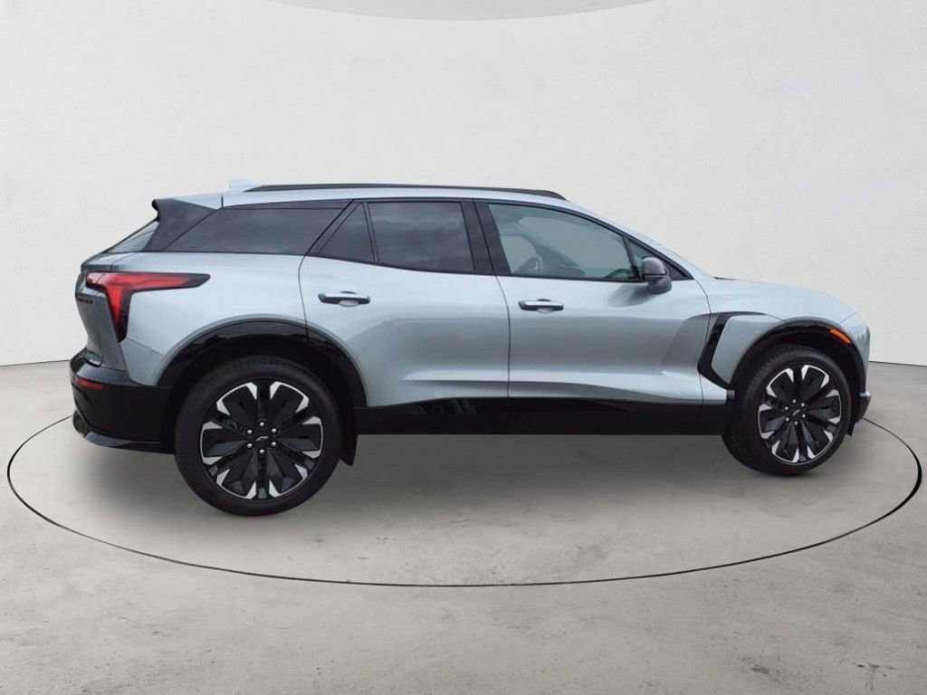 New 2025 Chevrolet Blazer EV RS image 4