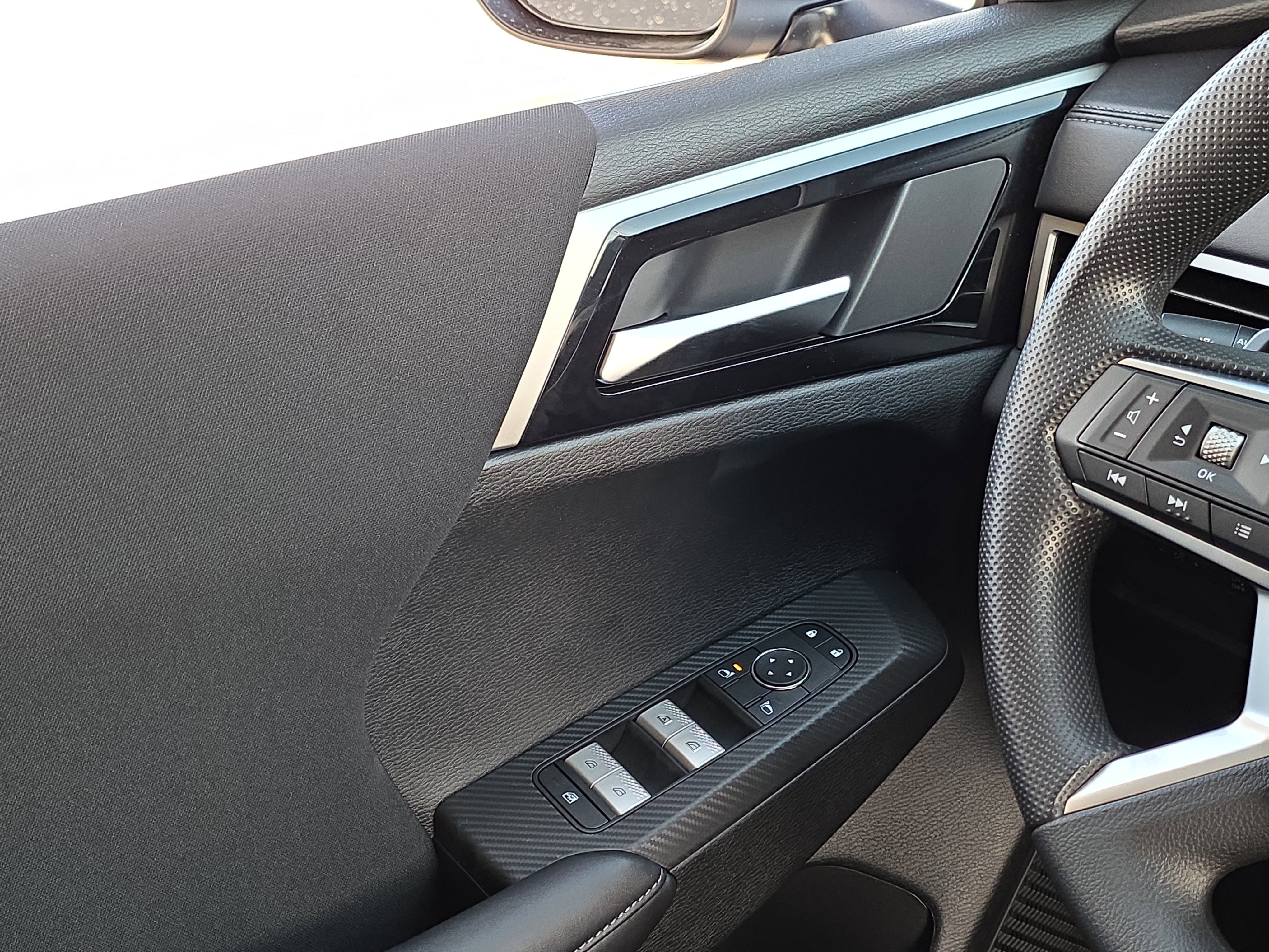 New 2026 Mitsubishi Outlander ES FWD image 25