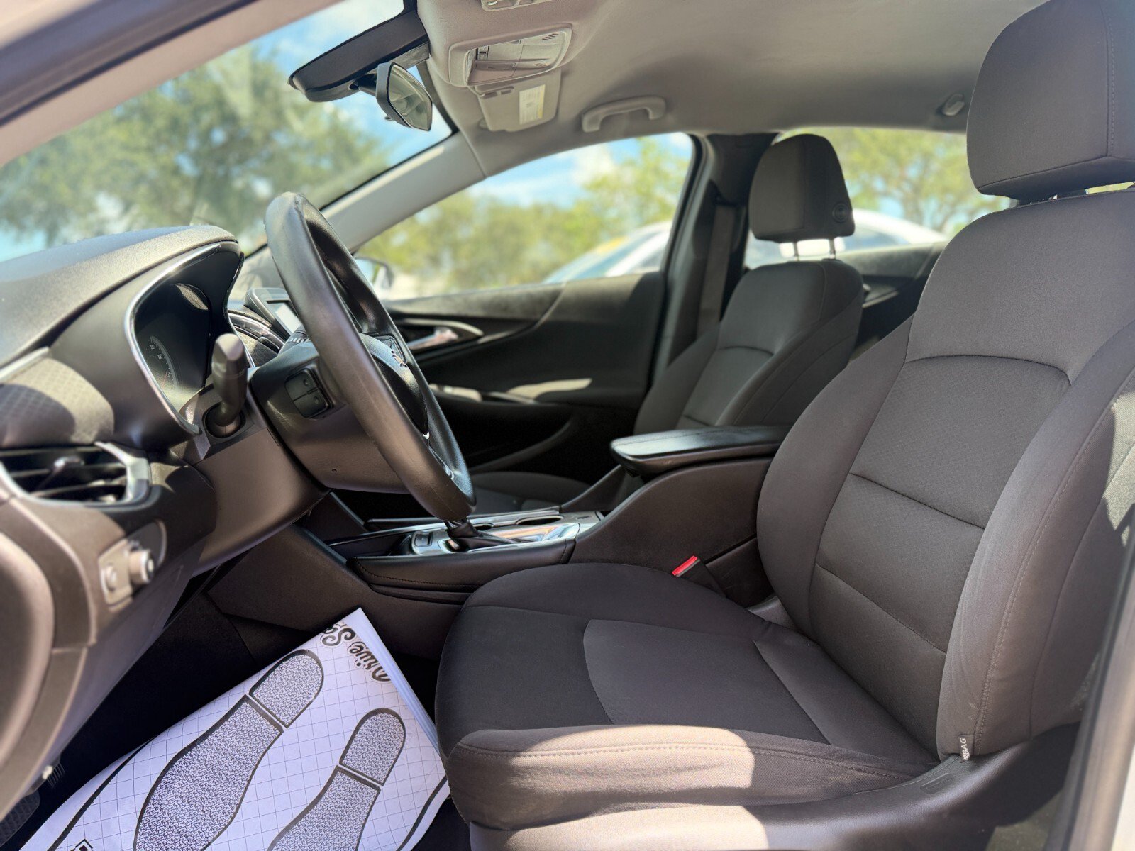 Used 2016 Chevrolet Malibu LT FWD image 10