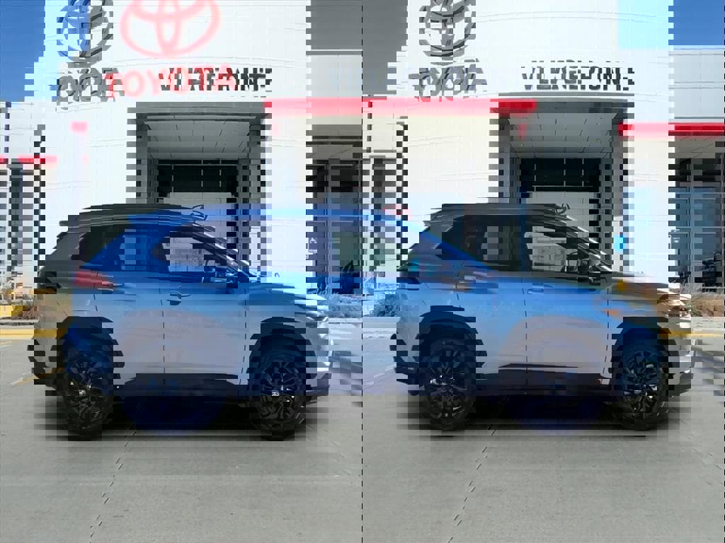 Certified 2026 Toyota Corolla Cross XSE w/ Convenience Package image 9