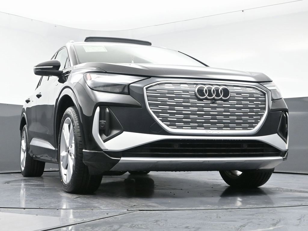 Used 2023 Audi Q4 e-tron Premium w/ Convenience Package image 50