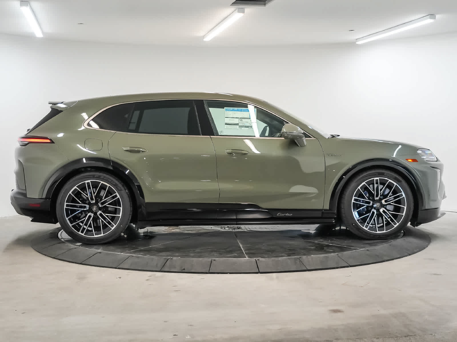 New 2026 Porsche Cayenne Turbo Electric AWD/4WD image 8
