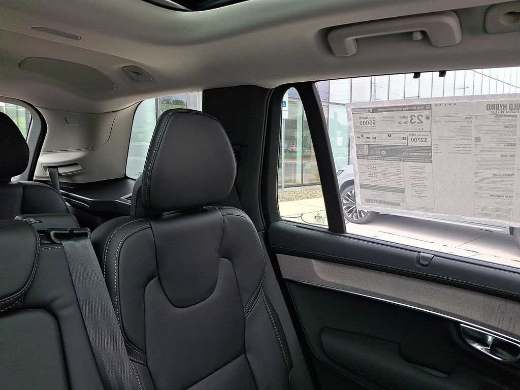 New 2026 Volvo XC90 B6 Ultra w/ Protection Package Premier AWD/4WD image 14