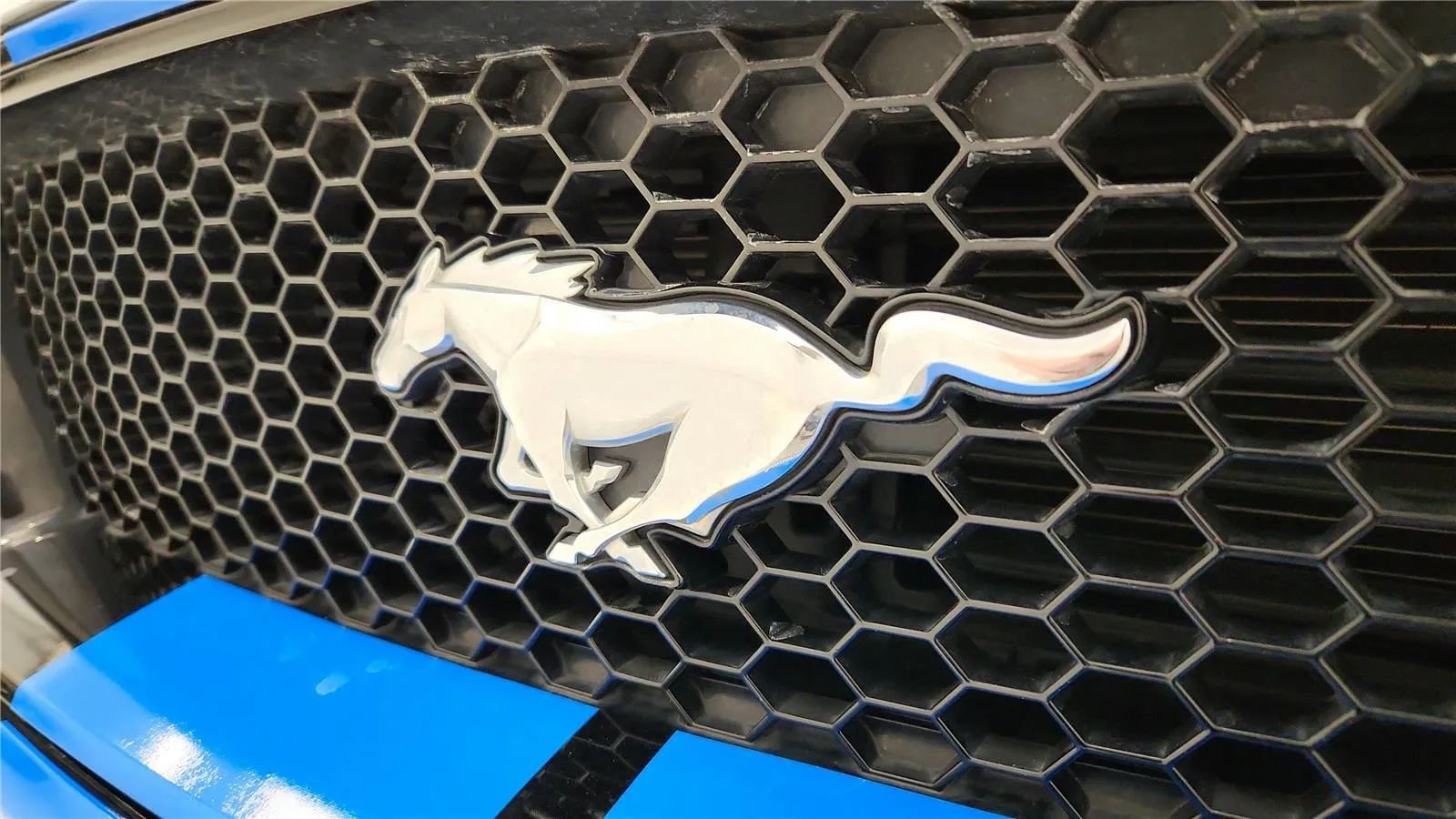 Used 2020 Ford Mustang GT image 16