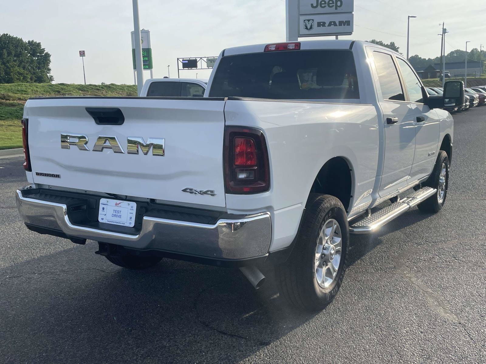 Certified 2026 RAM 2500 Big Horn AWD/4WD image 3