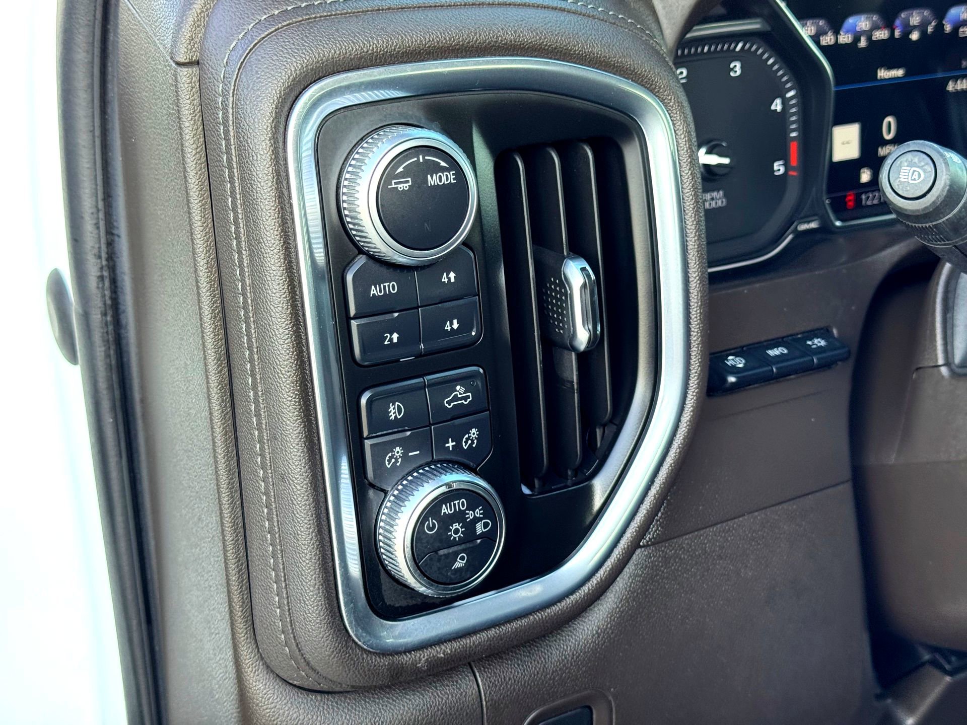 Used 2021 GMC Sierra 2500 Denali w/ Denali Ultimate Package image 15