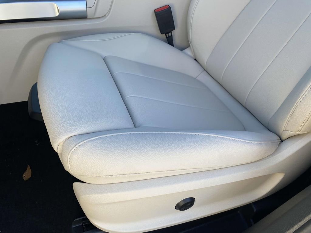 Certified 2025 Mercedes-Benz GLB 250 image 20