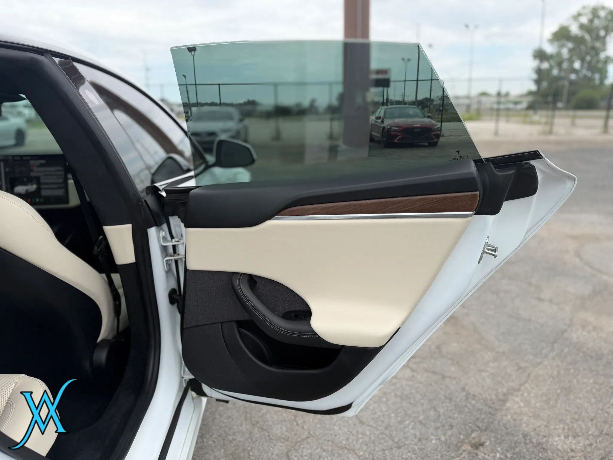 Used 2022 Tesla Model S Standard Range AWD/4WD image 18