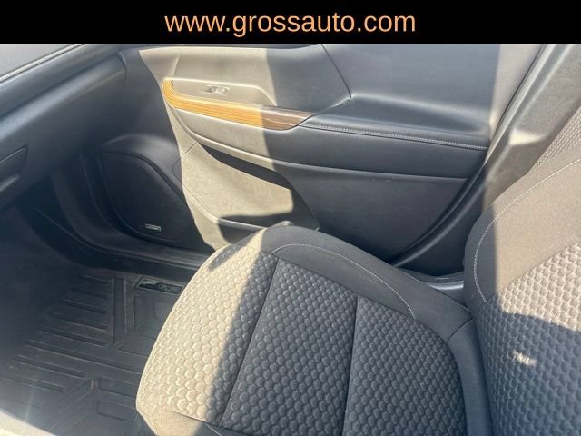Used 2019 GMC Acadia SLE w/ GMC Pro Grade Package AWD/4WD image 28