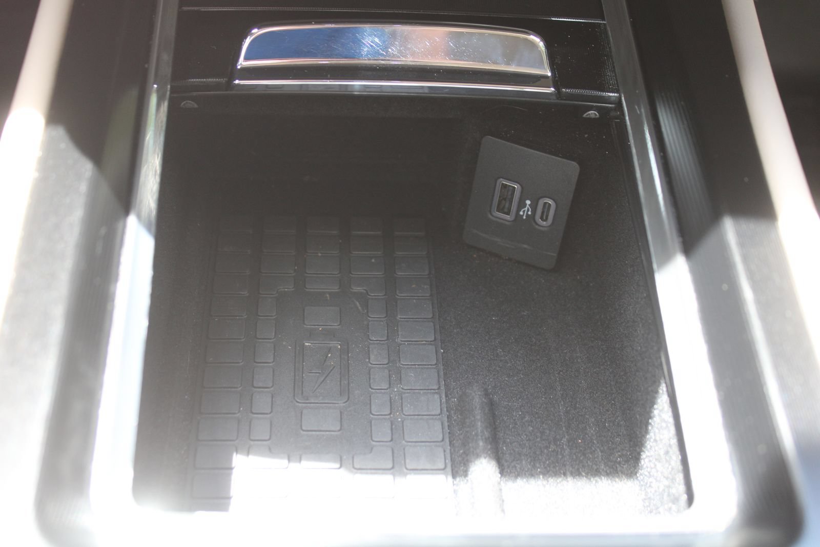 Used 2023 Lincoln Corsair FWD w/ Equipment Group 101A image 41