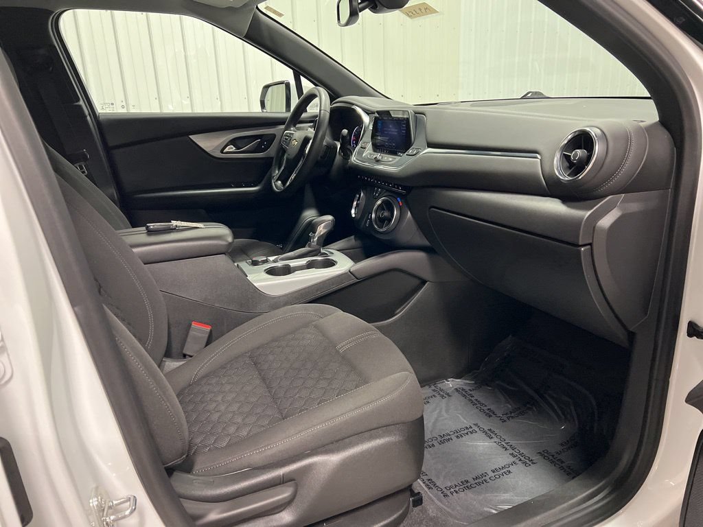 Certified 2022 Chevrolet Blazer LT AWD/4WD image 9