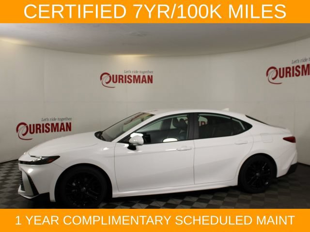 Used 2025 Toyota Camry SE FWD image 4