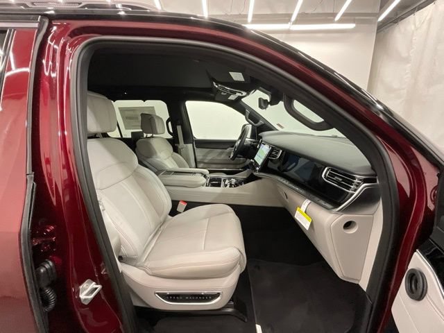 New 2026 Jeep Grand Wagoneer Summit w/ Rear Seat Video Group I AWD/4WD image 23
