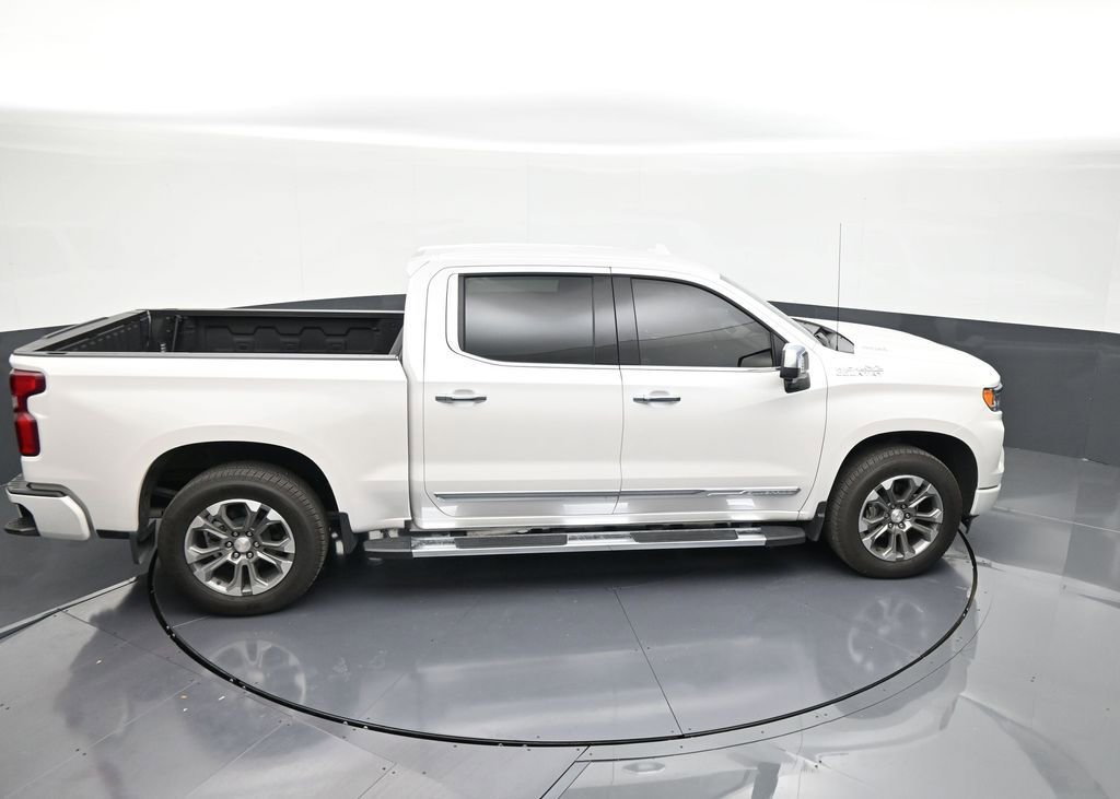 Used 2025 Chevrolet Silverado 1500 High Country w/ Technology Package RWD image 17