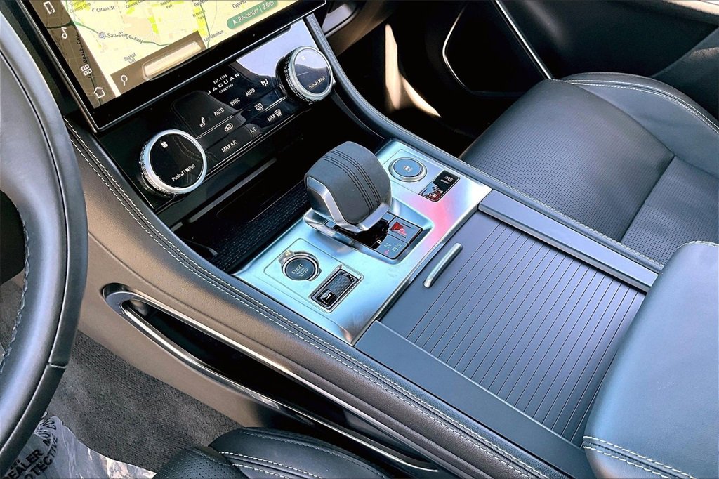 Used 2024 Jaguar F-PACE R-Dynamic S image 16