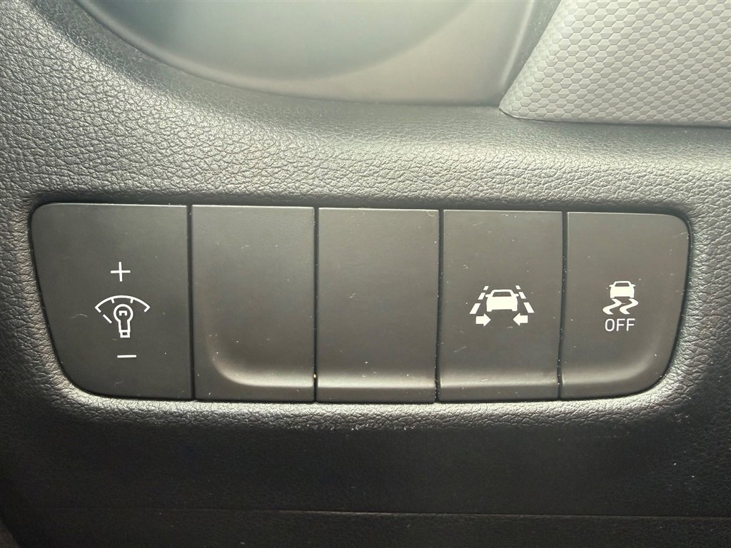 Used 2021 Hyundai Kona SE AWD/4WD image 19