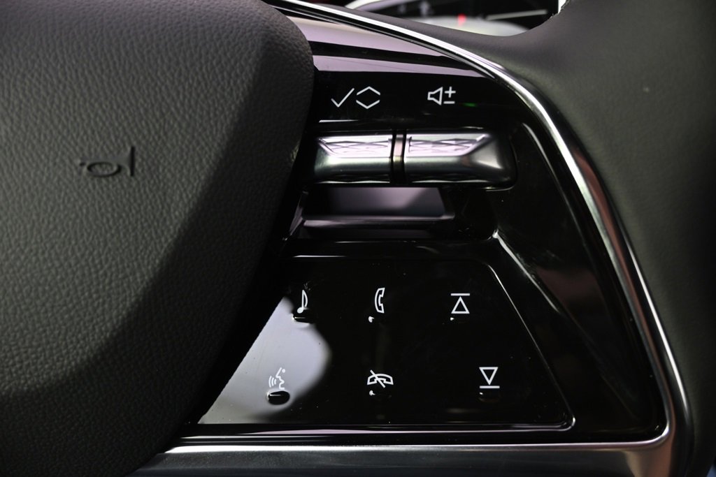 New 2026 Cadillac Vistiq Sport image 34