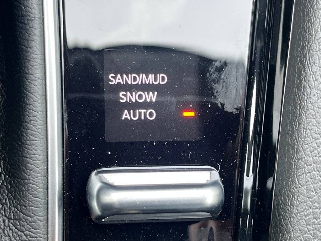 New 2025 Jeep Compass Limited image 12