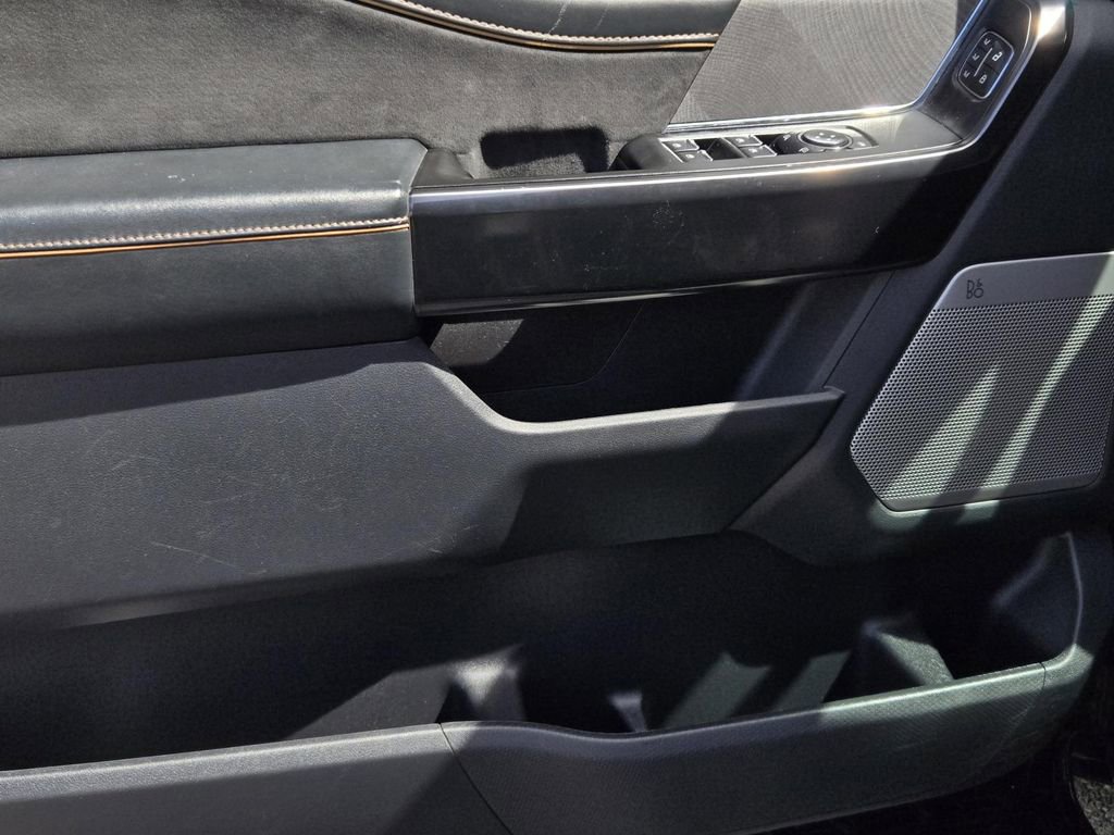 Used 2023 Ford F150 Platinum image 17