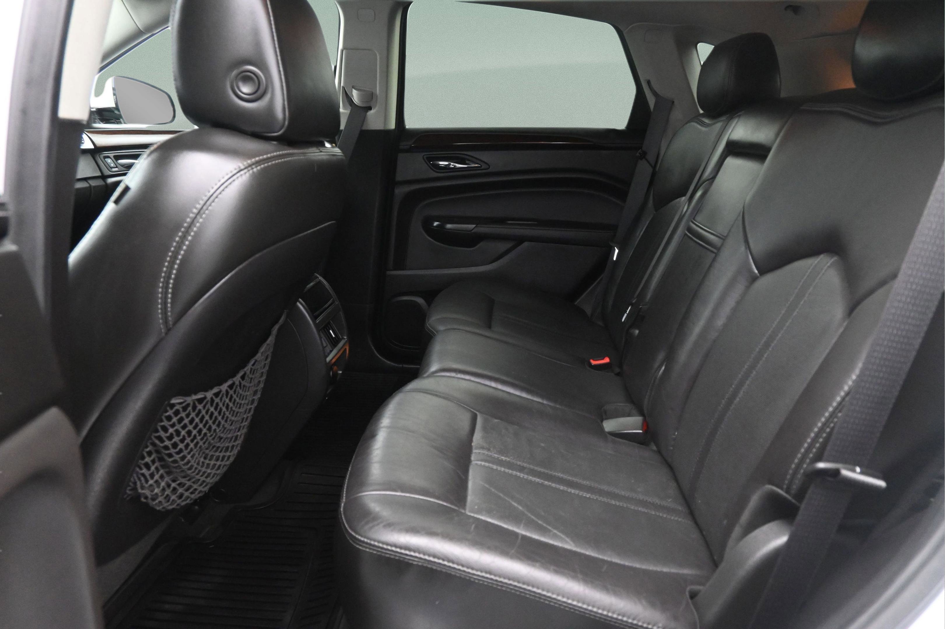 Used 2016 Cadillac SRX Luxury w/ Driver Awareness Package FWD image 13