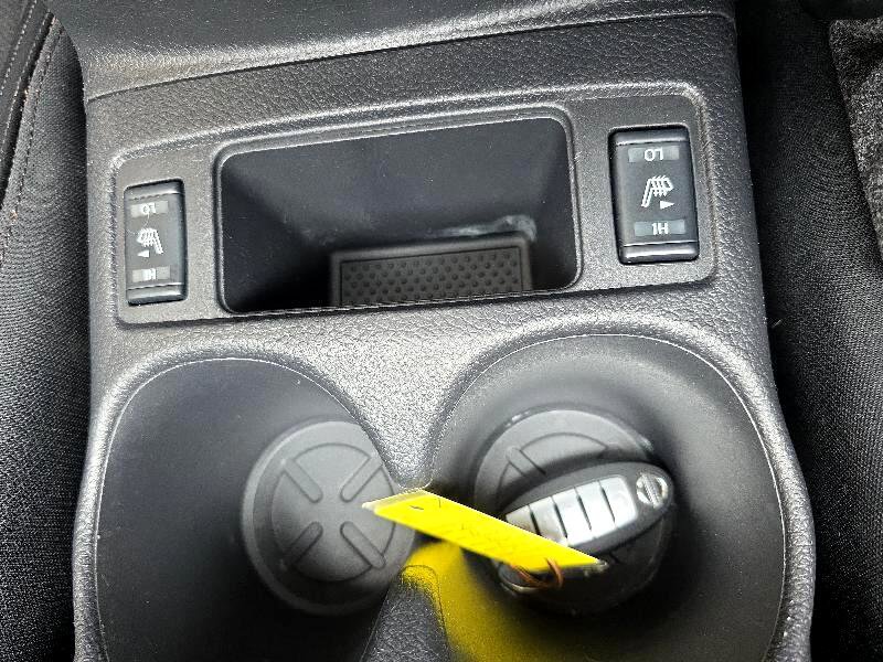 Used 2019 Nissan Rogue SL w/ Premium Package image 14
