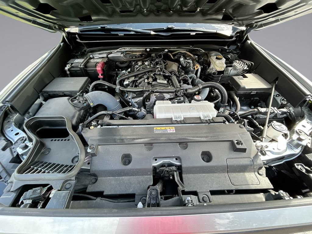 Used 2025 Toyota Tacoma SR w/ SR Upgrade Package RWD image 31
