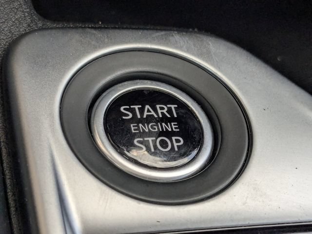 Used 2025 Nissan Sentra SR w/ SR Premium Package FWD image 35
