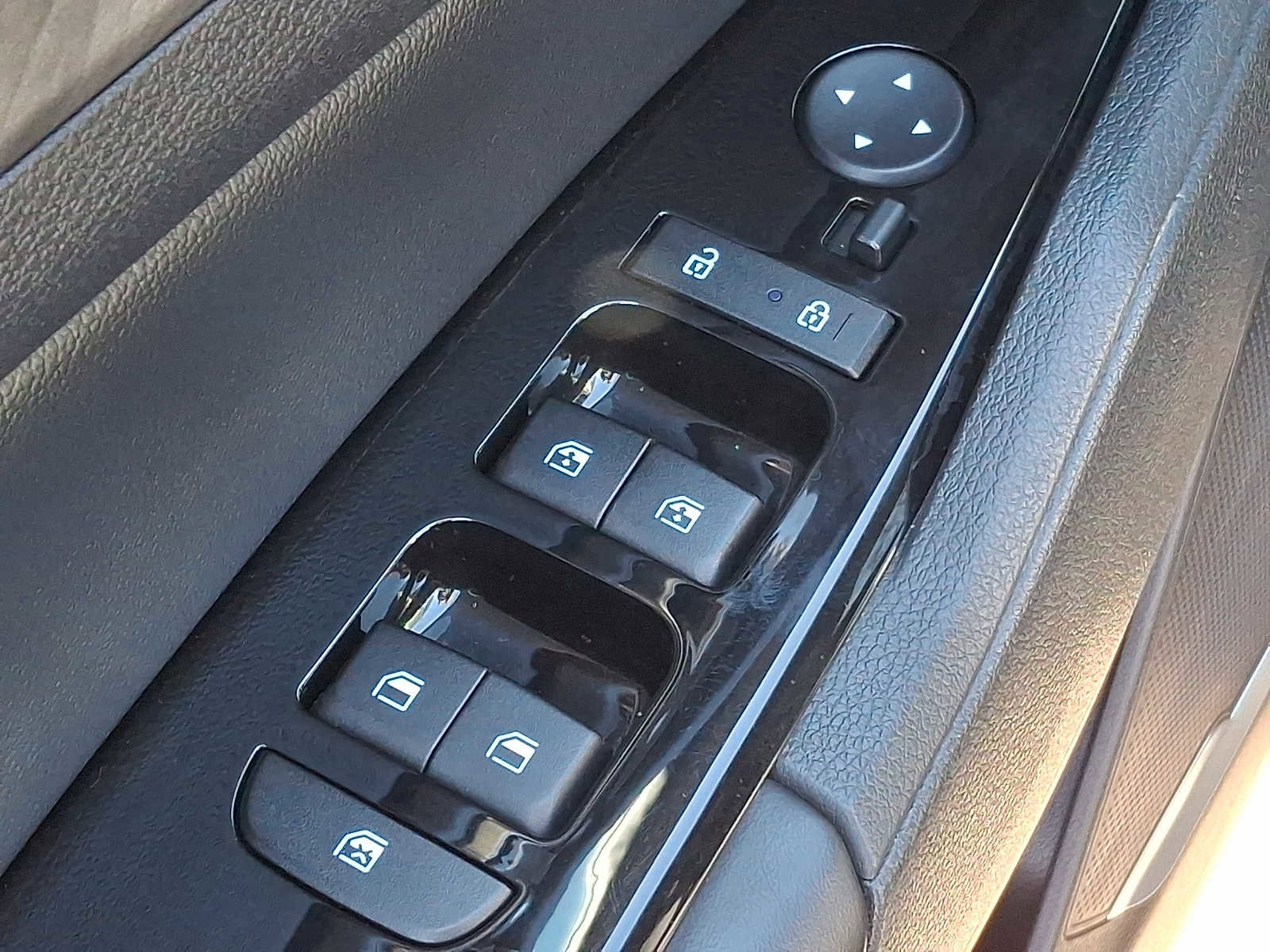 Used 2023 Kia Sportage X-Line image 25