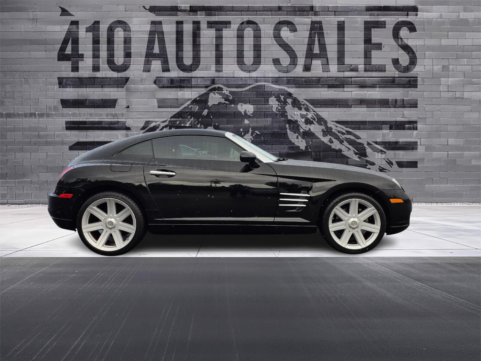Used 2005 Chrysler Crossfire Limited RWD image 2