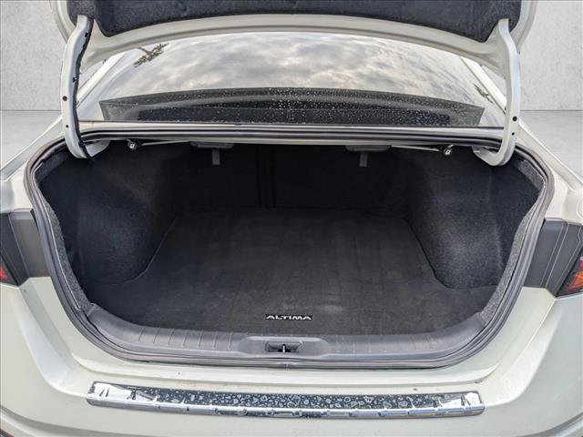 Used 2019 Nissan Altima 2.5 SR w/ SR Premium Package FWD image 6