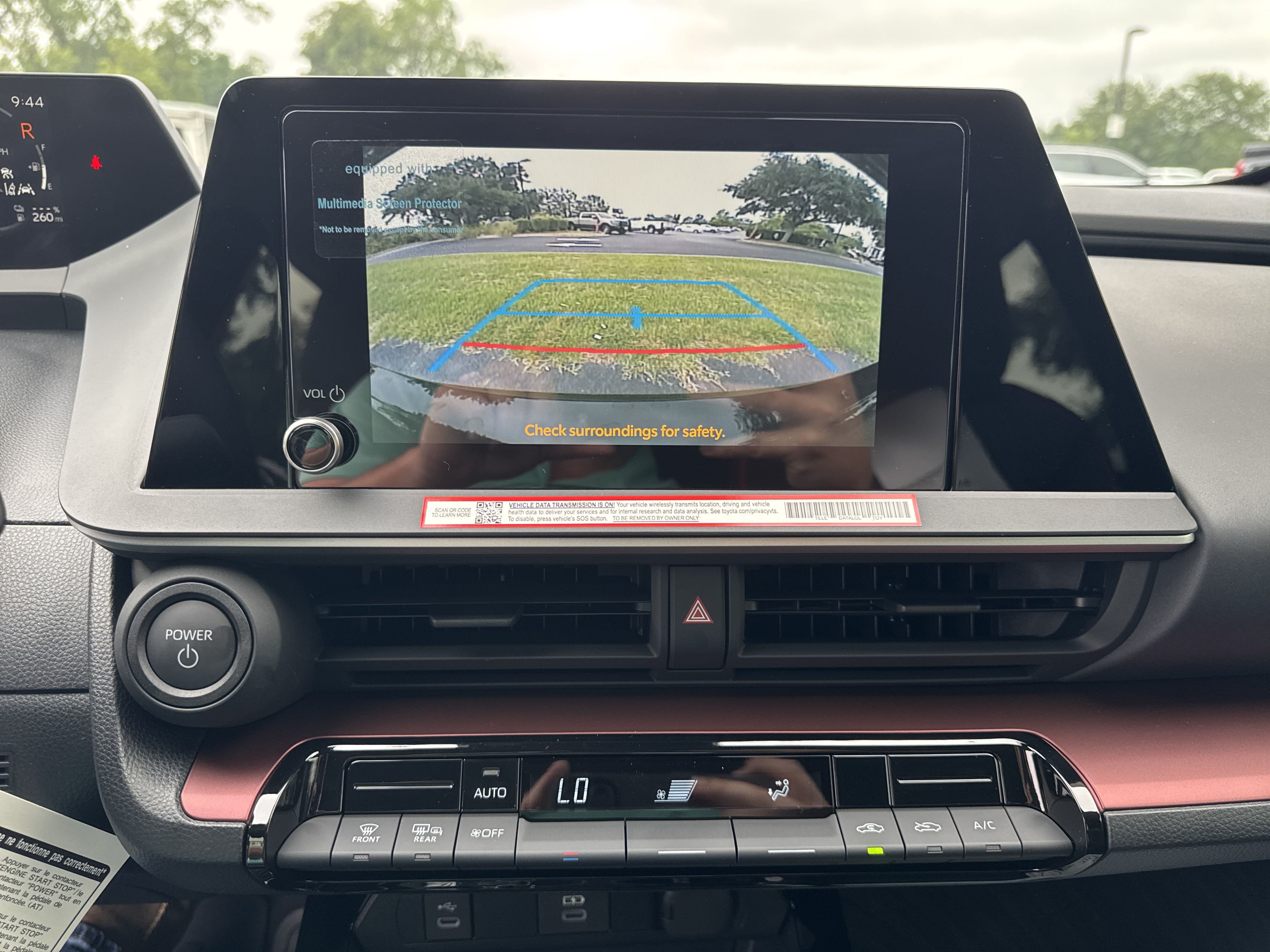 New 2025 Toyota Prius Plug-In Hybrid FWD image 19