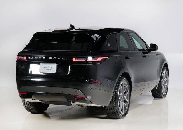 New 2026 Land Rover Range Rover Velar Dynamic SE image 2