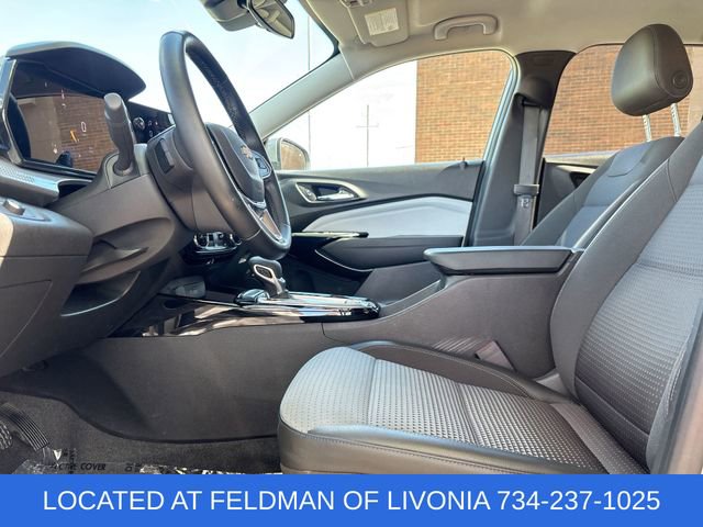 Certified 2024 Chevrolet Trax LT w/ Driver Confidence Package FWD image 18