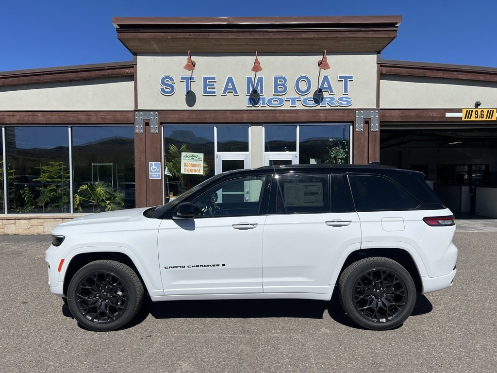 New 2025 Jeep Grand Cherokee Summit w/ Adv Protech Group IV image 2