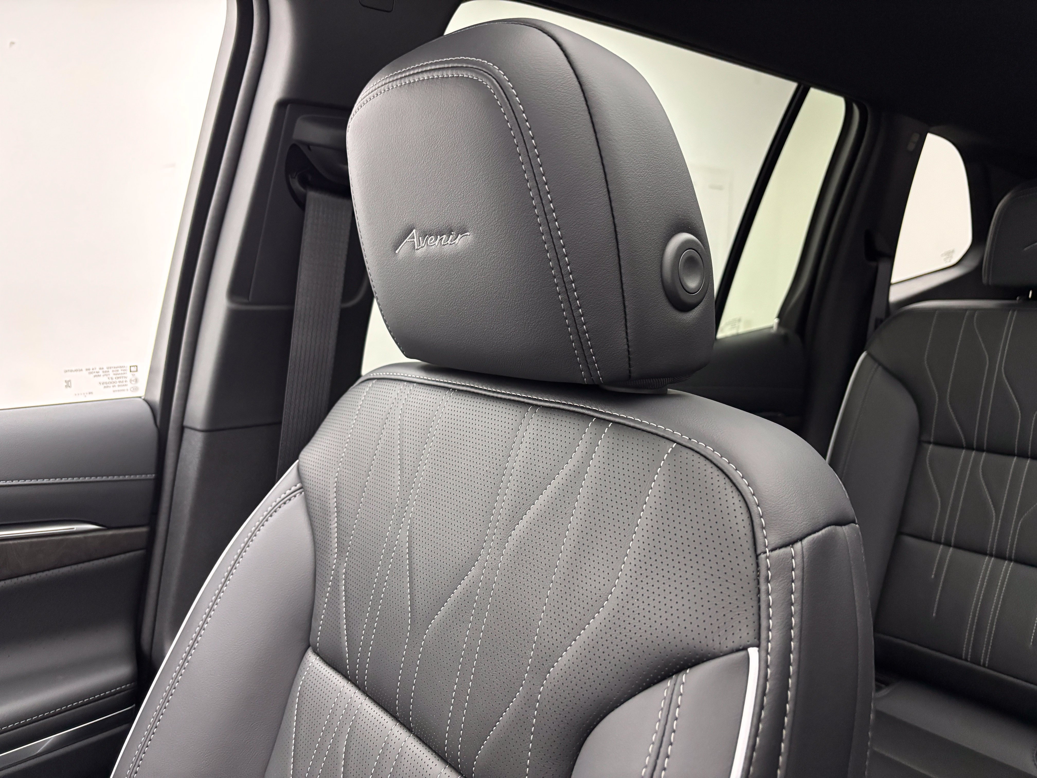 New 2027 Buick Enclave Avenir w/ LPO, Floor Liner Package AWD/4WD image 50
