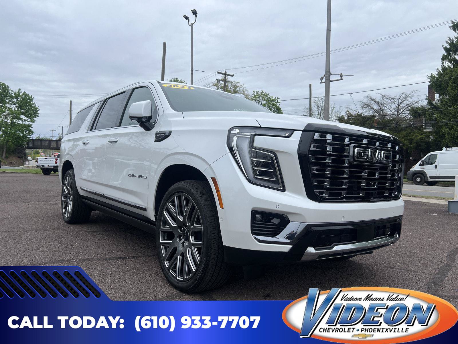 Used 2025 GMC Yukon XL Denali Ultimate AWD/4WD video 1