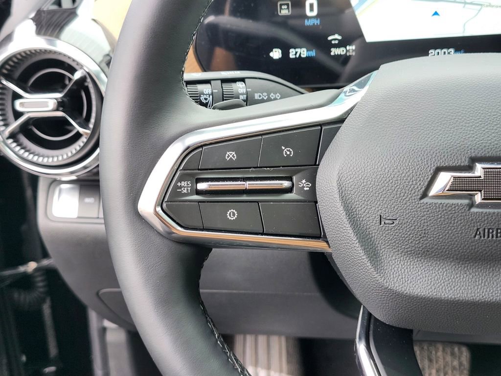 Used 2026 Chevrolet Equinox ACTIV w/ Convenience Package III image 26