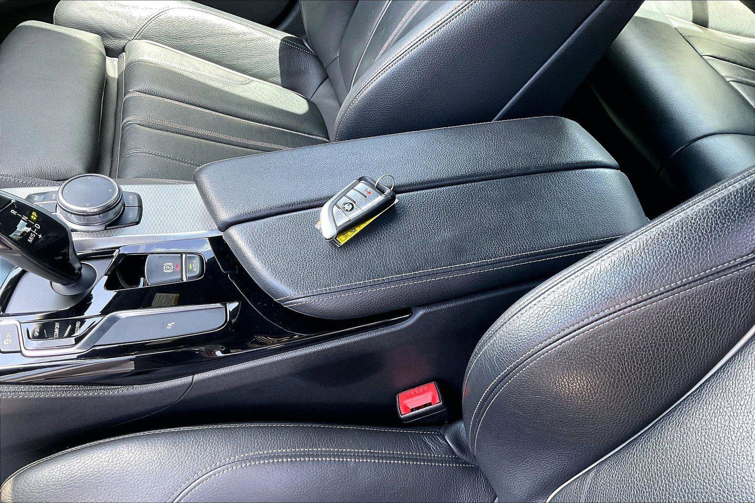 Used 2018 BMW 540i xDrive image 36