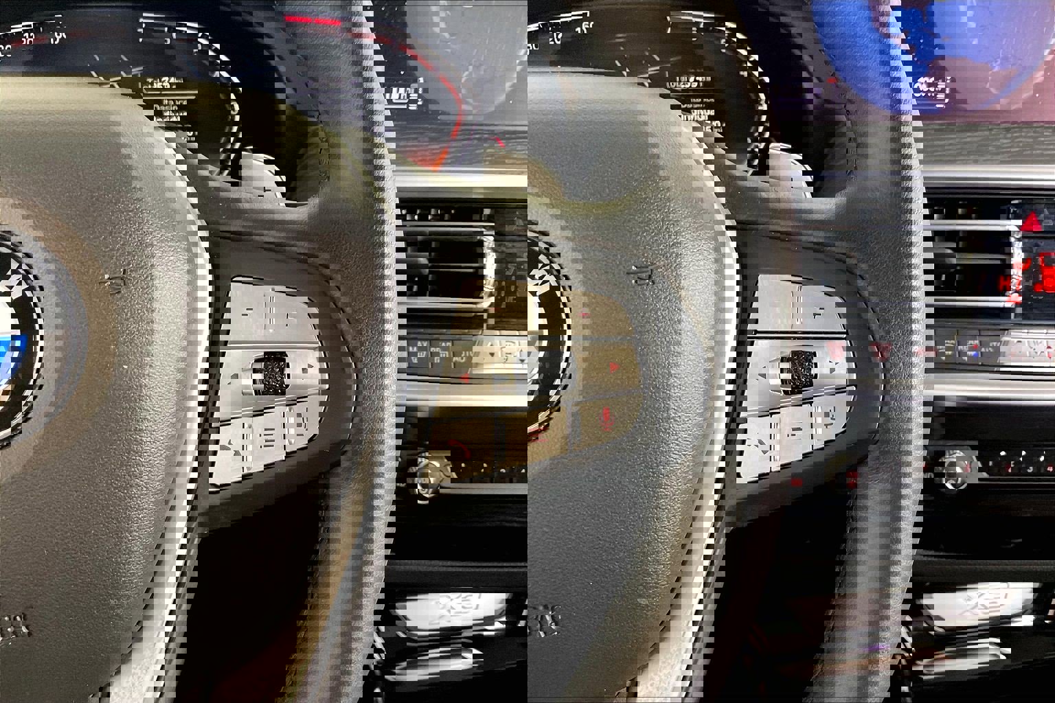 Certified 2024 BMW X3 xDrive30i w/ Premium Package image 19