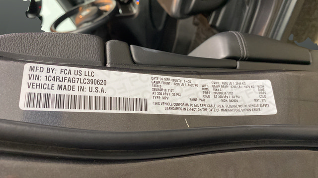 Used 2020 Jeep Grand Cherokee Laredo w/ Quick Order Package 2BN North AWD/4WD image 38