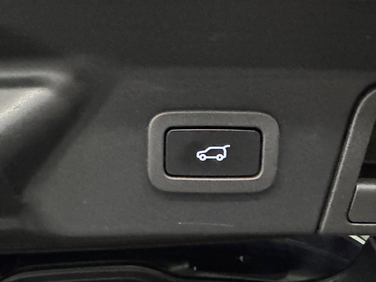 Used 2020 Land Rover Range Rover Velar SV Autobiography Dynamic image 15