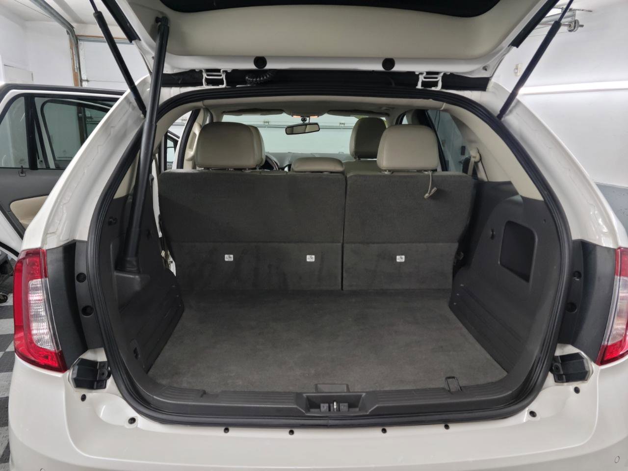 Used 2014 Ford Edge SEL w/ Equipment Group 205A FWD image 9