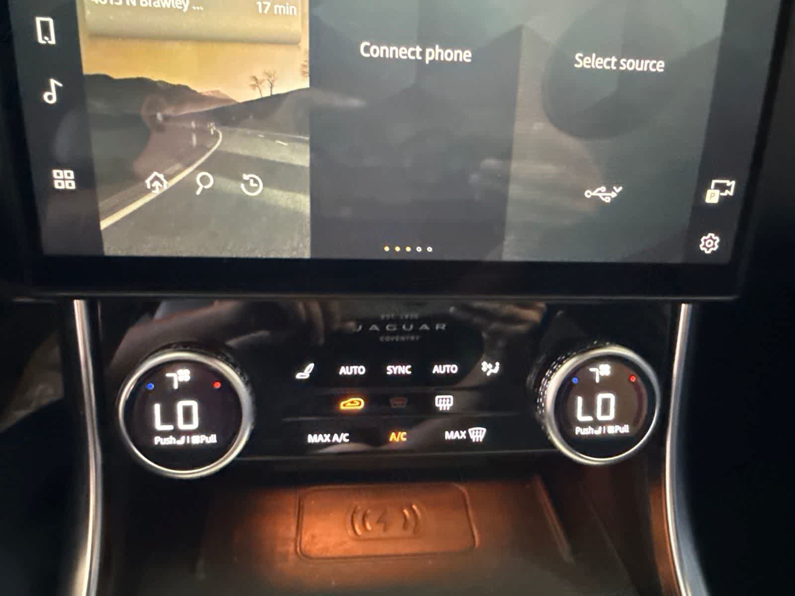 Used 2023 Jaguar XF SE RWD image 26