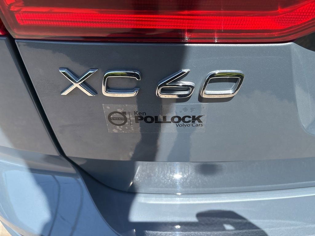 Certified 2023 Volvo XC60 B5 Core w/ Climate Package AWD/4WD image 10