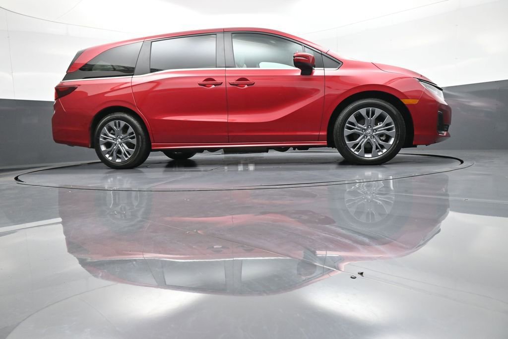 Used 2025 Honda Odyssey Touring image 33